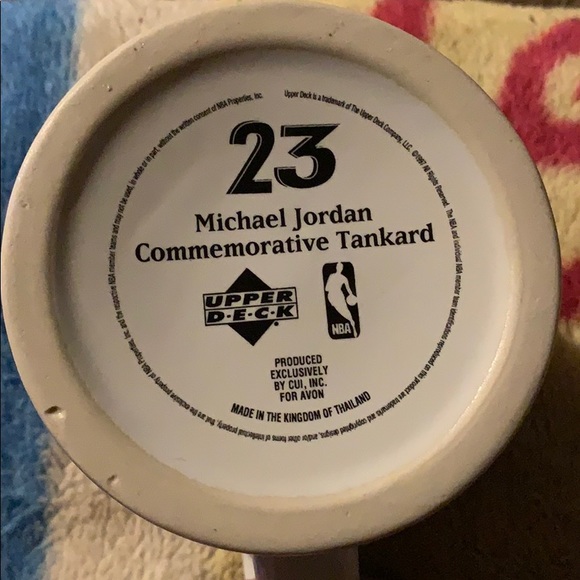 Michael Jordan “mug” upper deck commemorative - Picture 4 of 5